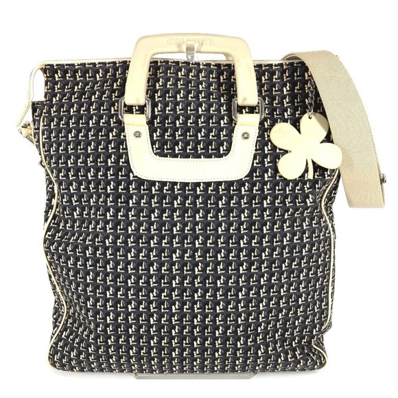 CHANEL Black Leather Love Shoulder Bag